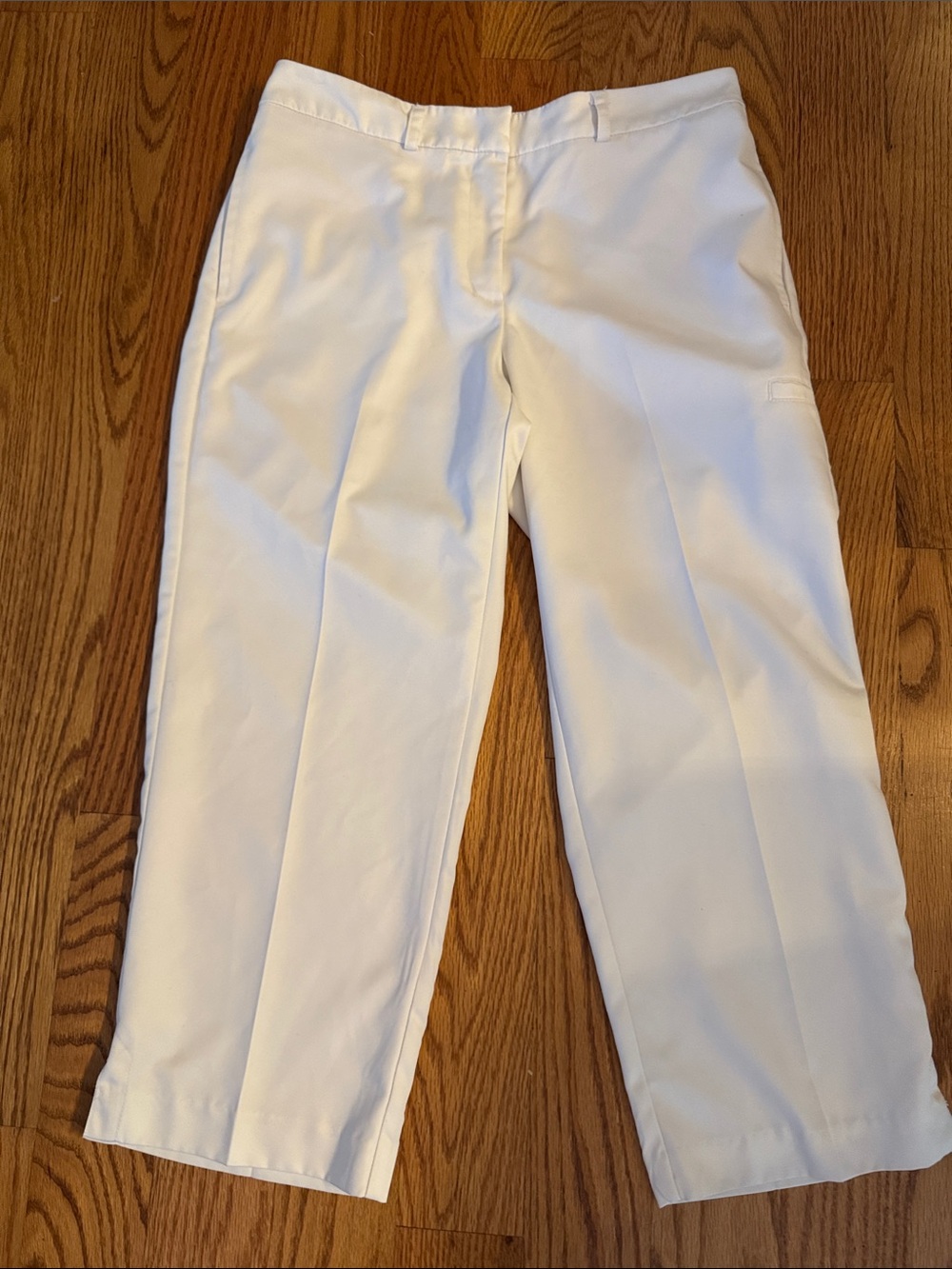 Lady Hagen Golf off White Capri Pants with Center Creases